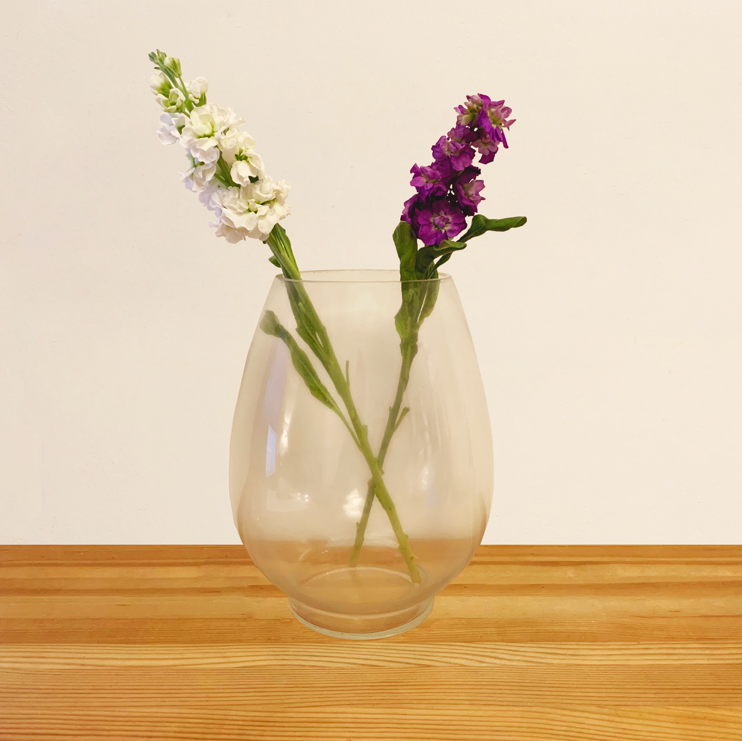 Classic Oval Small Base Glass Vase 30x23cm