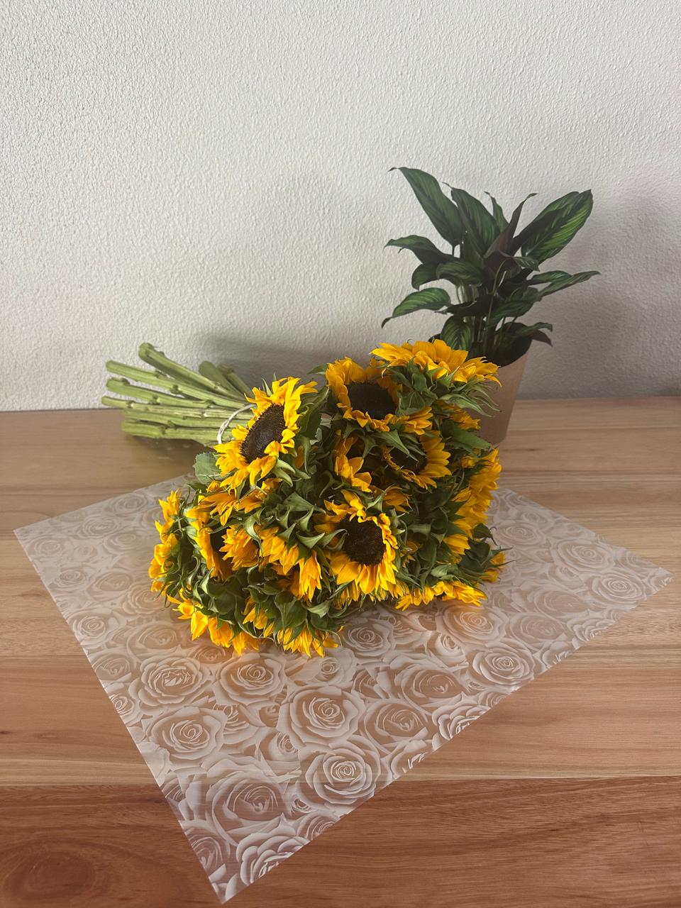 Emballage cellophane pour fleurs : imprimé rose jaune transparent (paquet de 20)