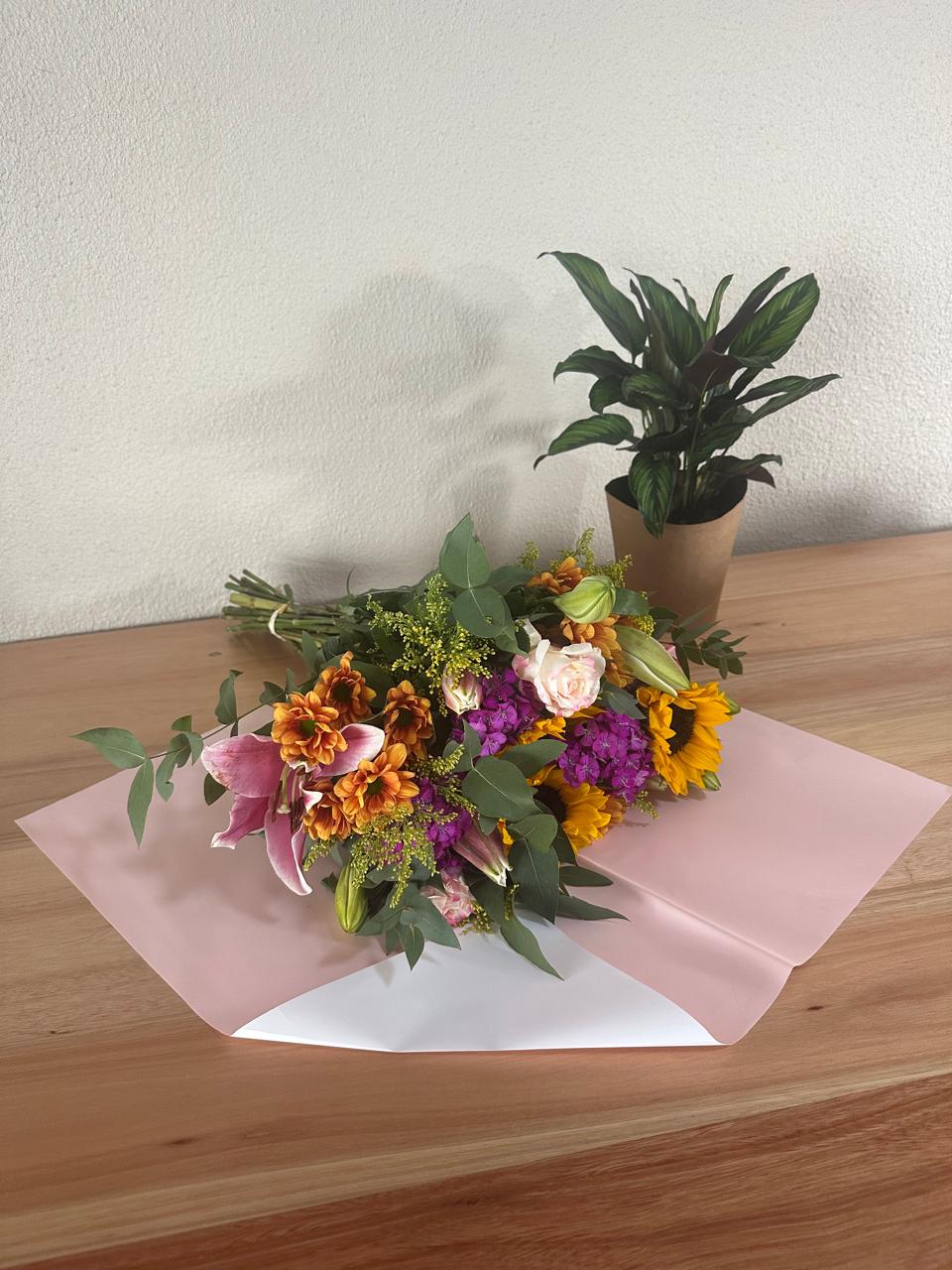 Emballage cellophane pour fleurs : bicolore rose clair et blanc (paquet de 20)
