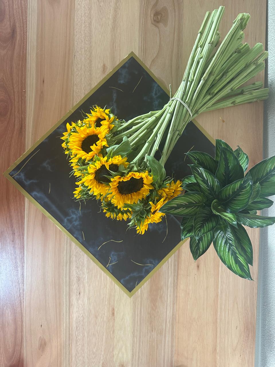 Cellophane Flower Wrap: Black & Gold Marble (Pack of 20)