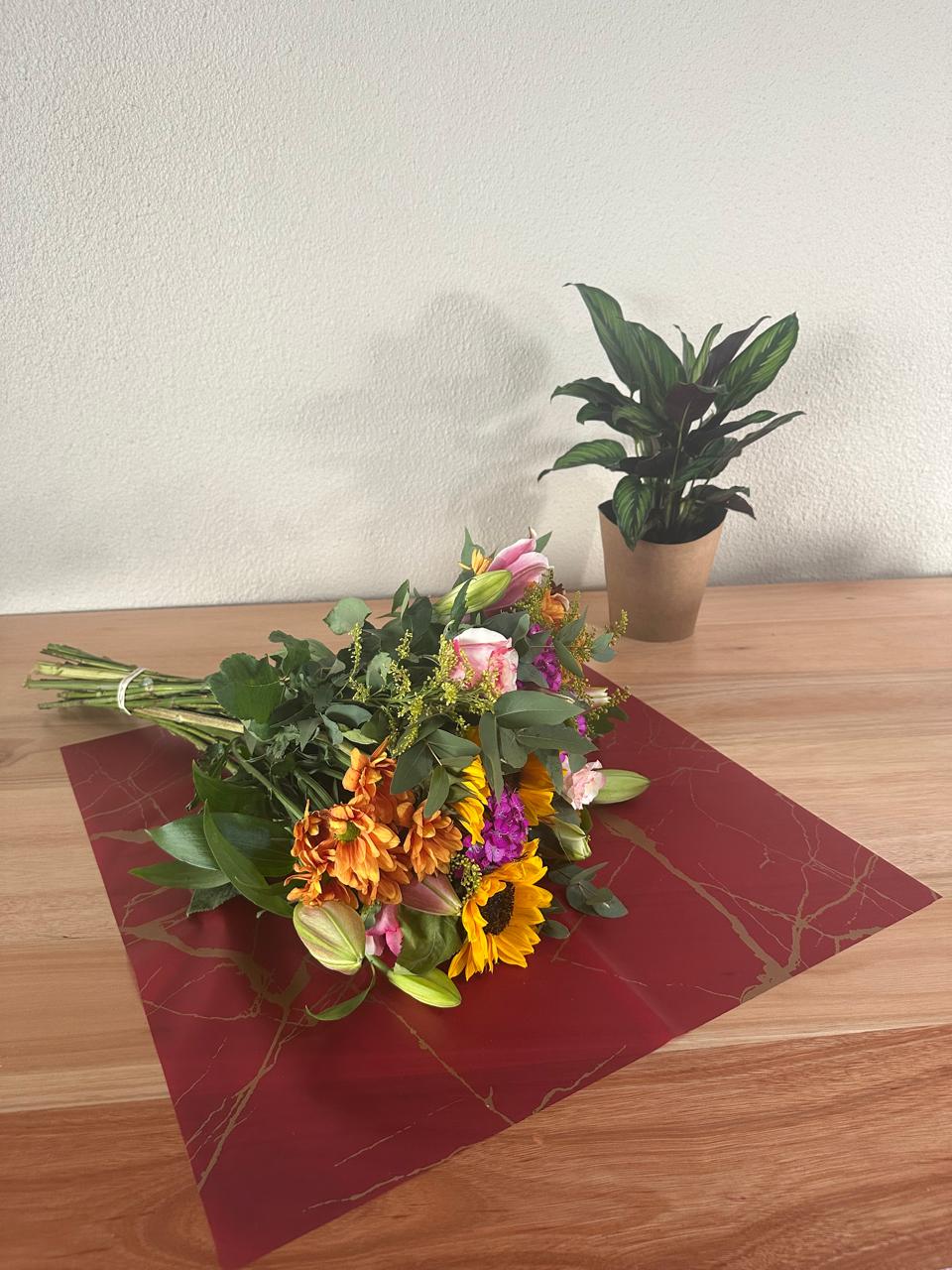 Cellophane Flower Wrap: Red & Gold Marble (Pack of 20)