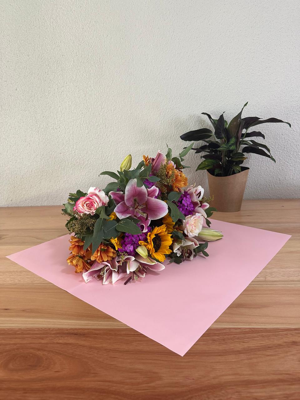 Cellophane Flower Wrap: Two Tone Light Pink & Cream (Pack of 20)