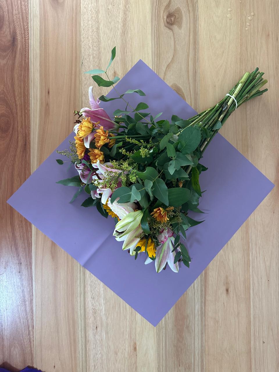 Emballage cellophane pour fleurs : violet clair transparent (paquet de 20)