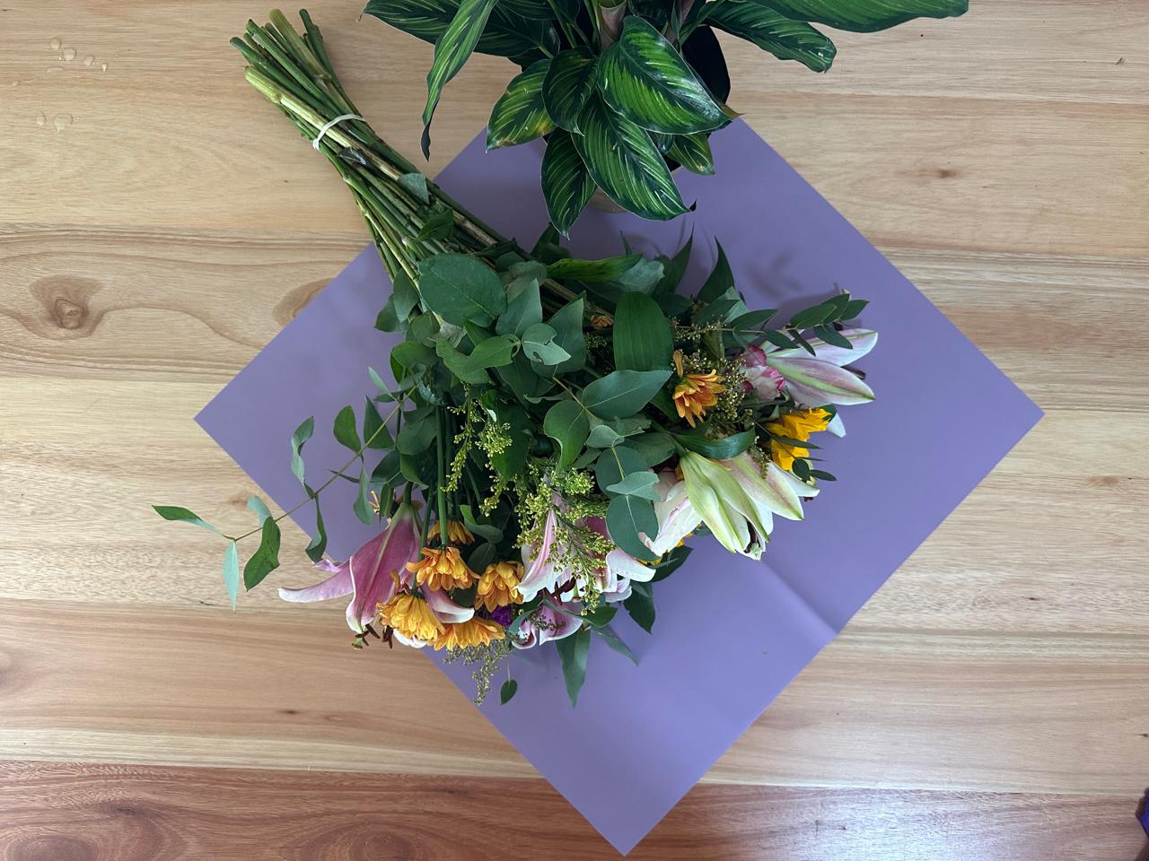 Emballage cellophane pour fleurs : violet clair transparent (paquet de 20)