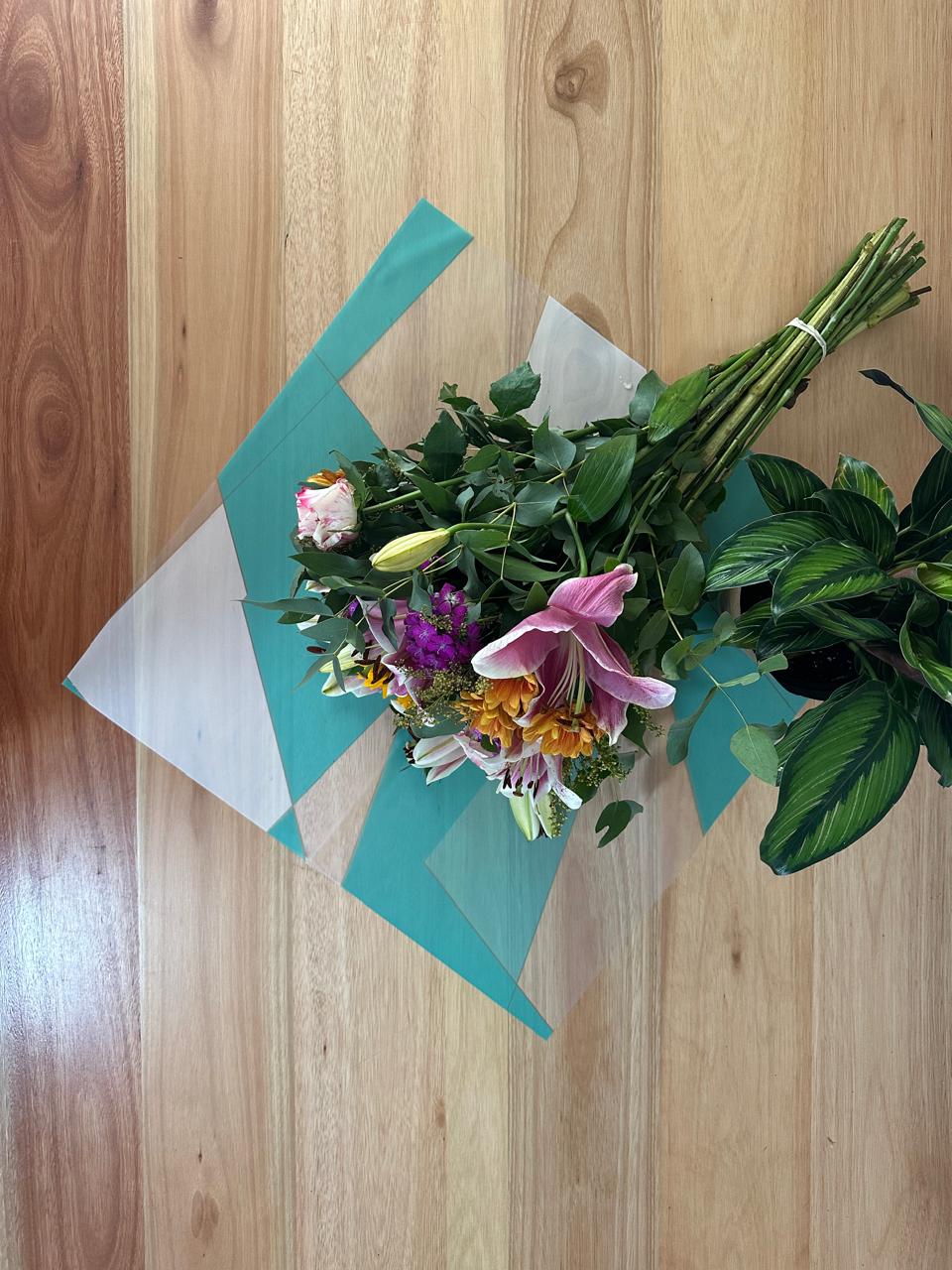 Emballage de fleurs en cellophane : bordure dorée bicolore verte et blanche (paquet de 20)