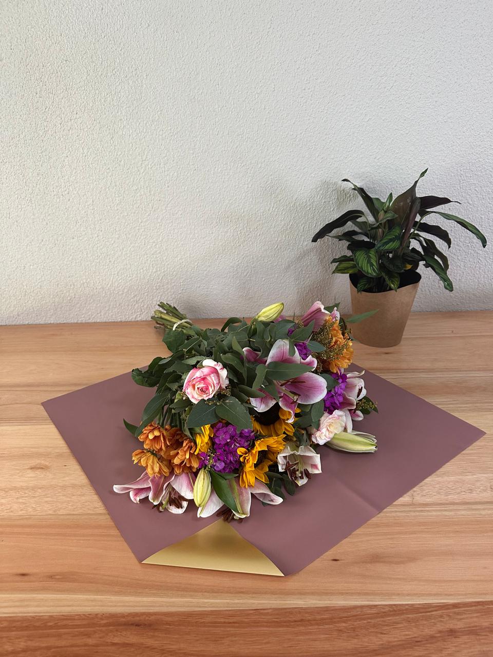 Emballage cellophane pour fleurs : Cardinal bicolore et doré (paquet de 20)